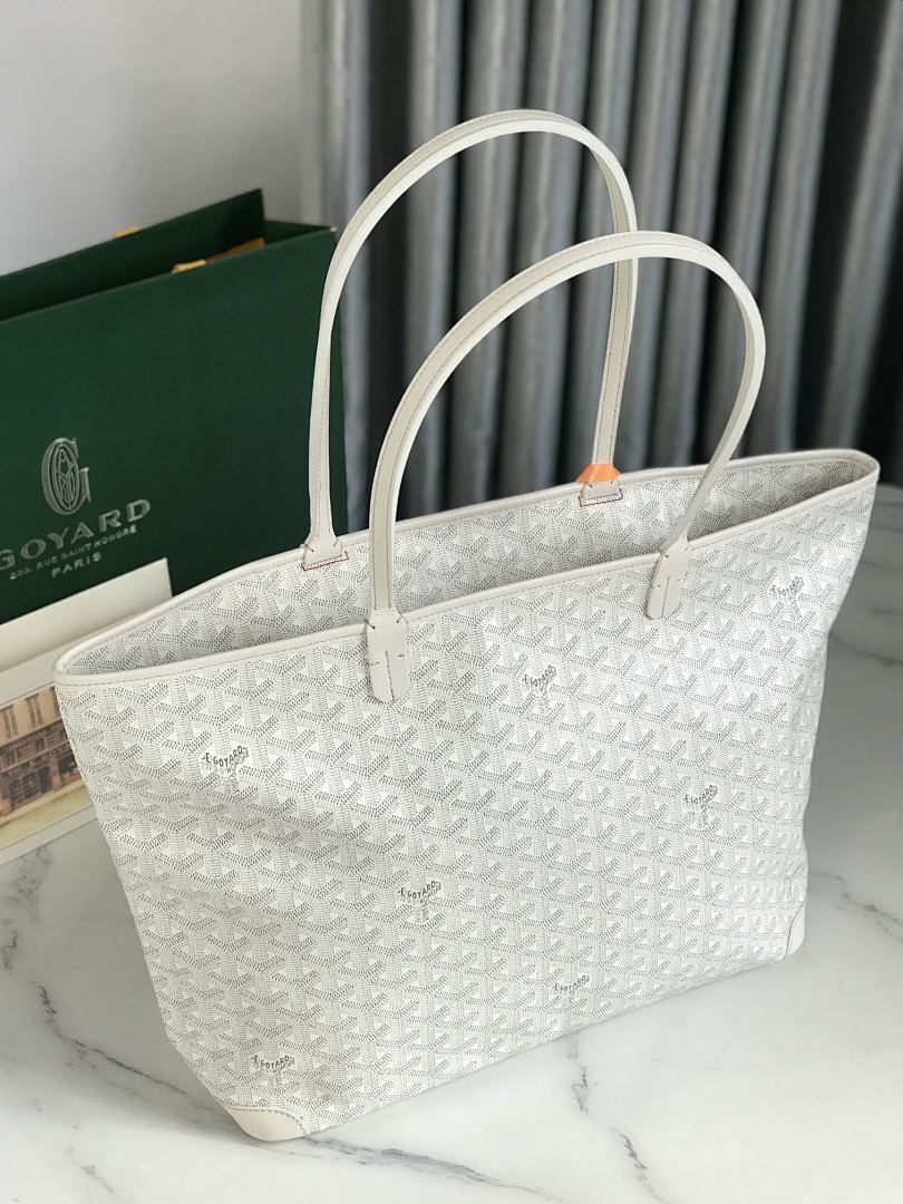 Mala GOYARD
