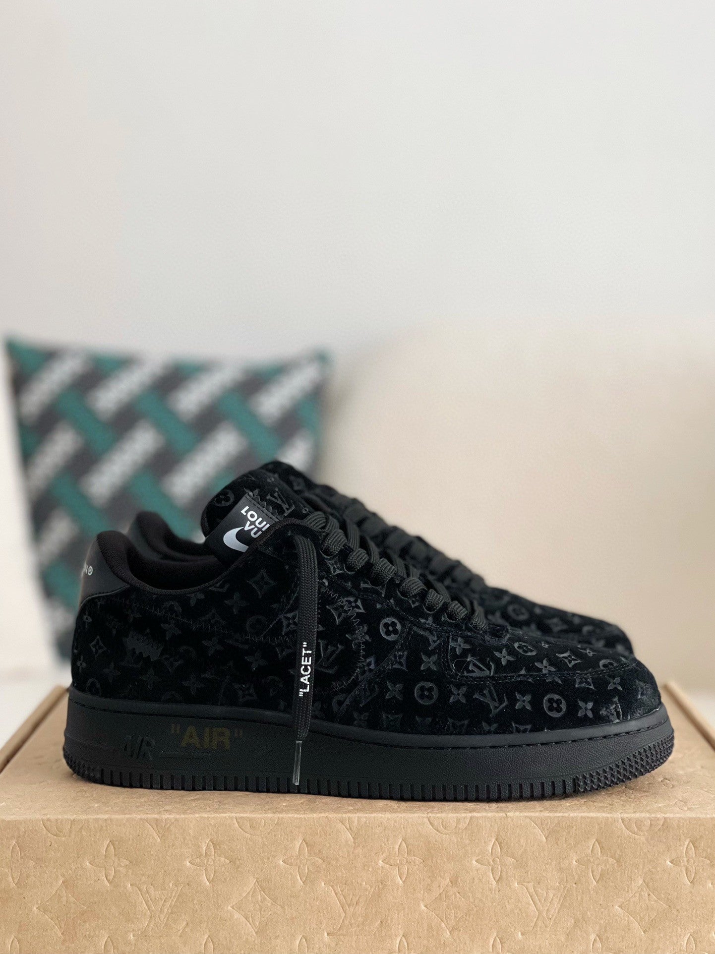 Af1 x LV