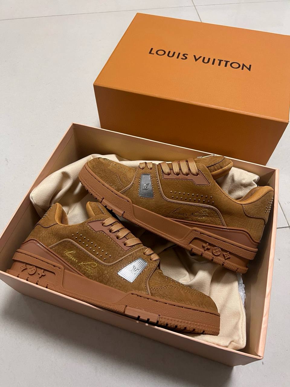 LV