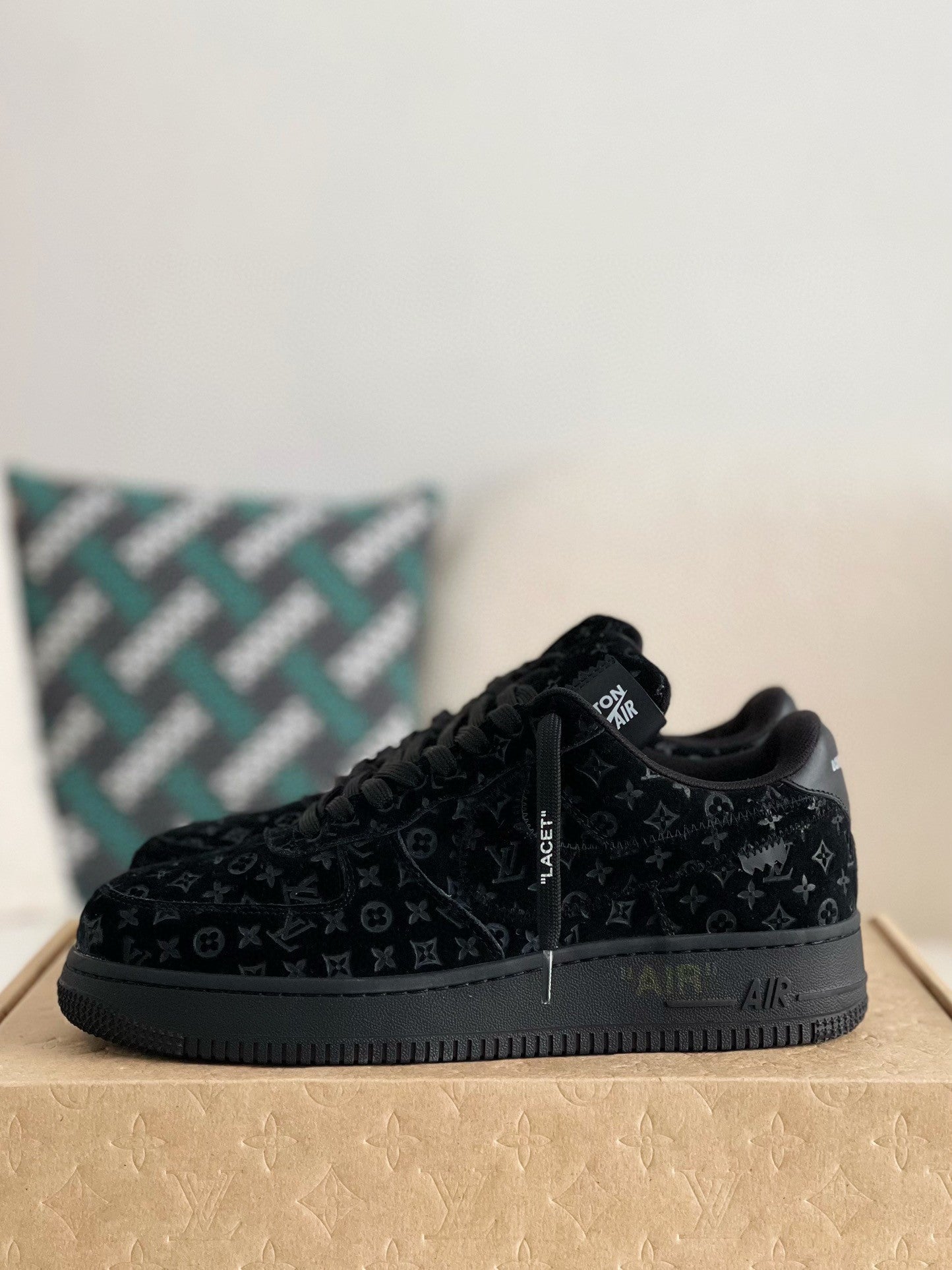 Af1 x LV
