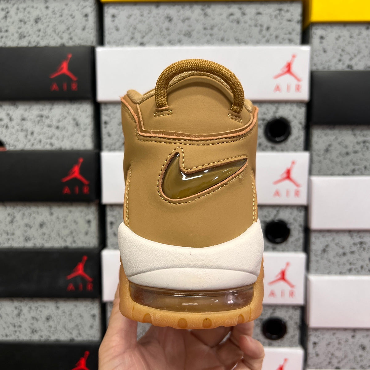 Sapatilhas Nike UPTEMPO