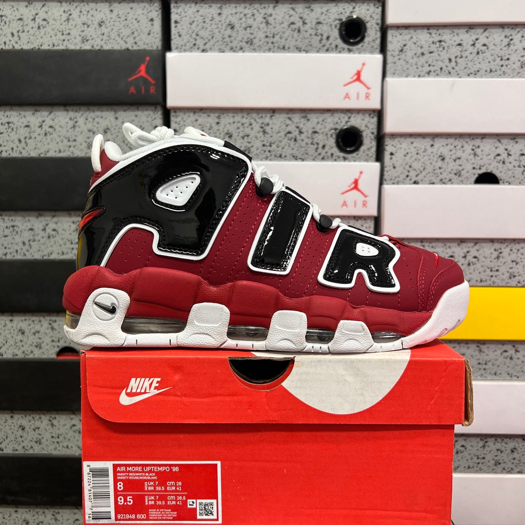 Sapatilhas Nike UPTEMPO