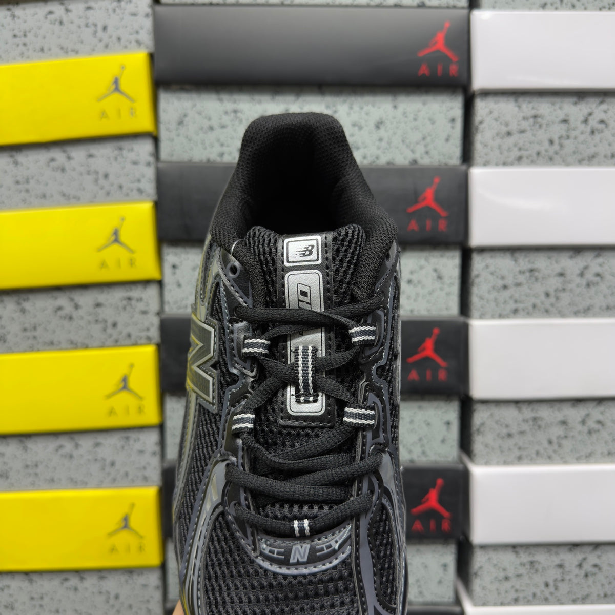 NEW BALANCE 740