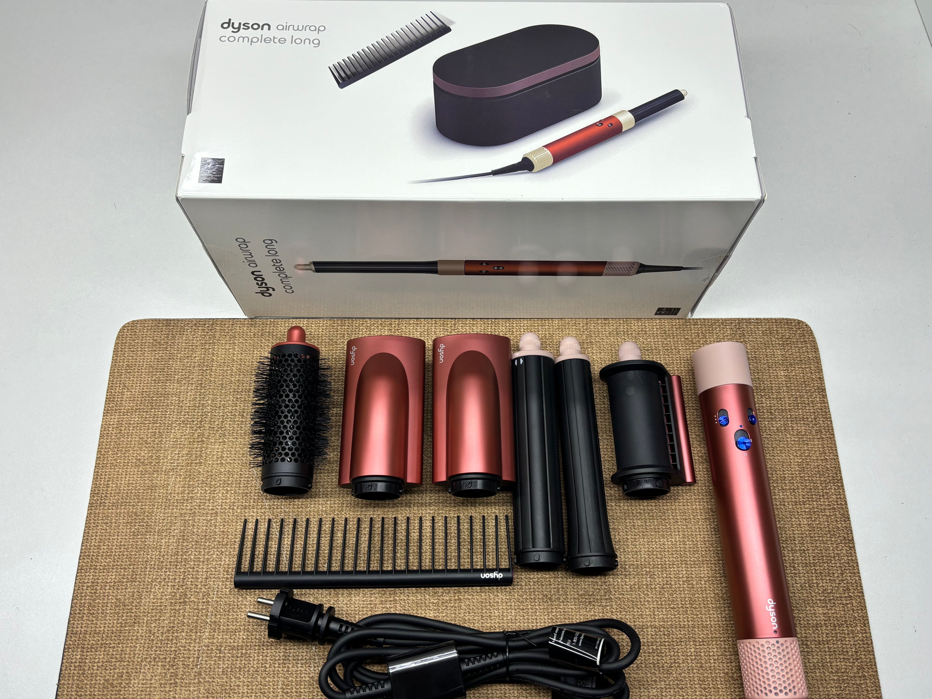 DYSON