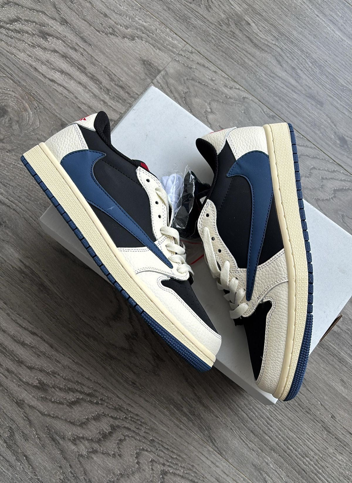 Jordan x TRAVIS SCOTT AIR JORDAN 1 LOW
