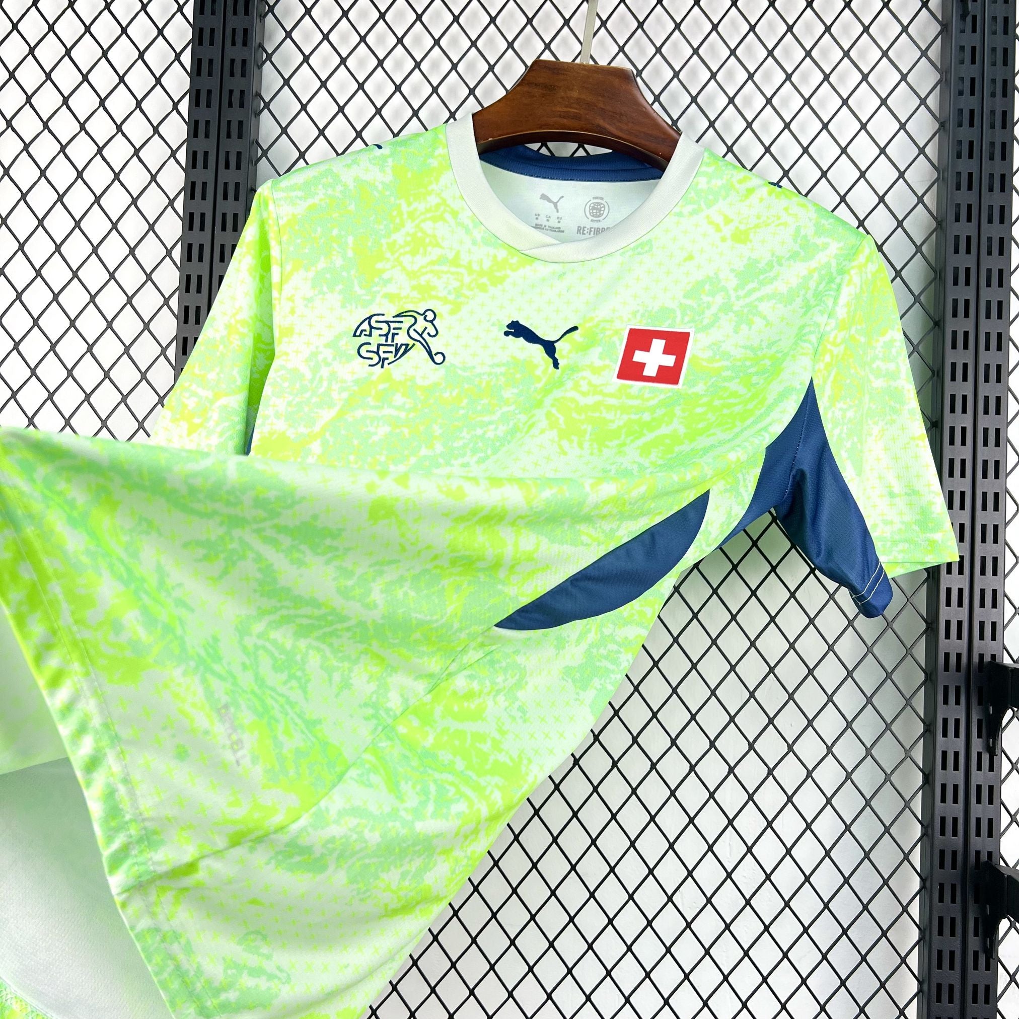Camisola Suíça 2025/26 Verde Lima