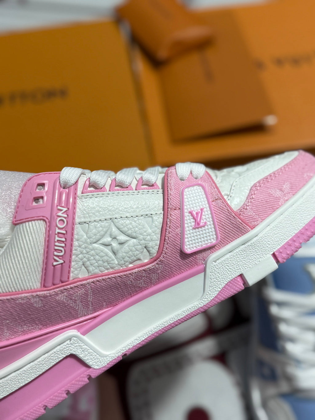 LV