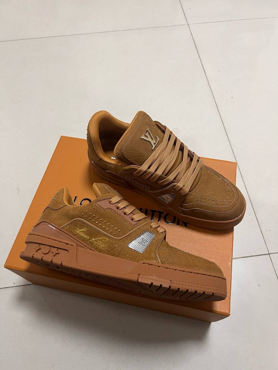 LV