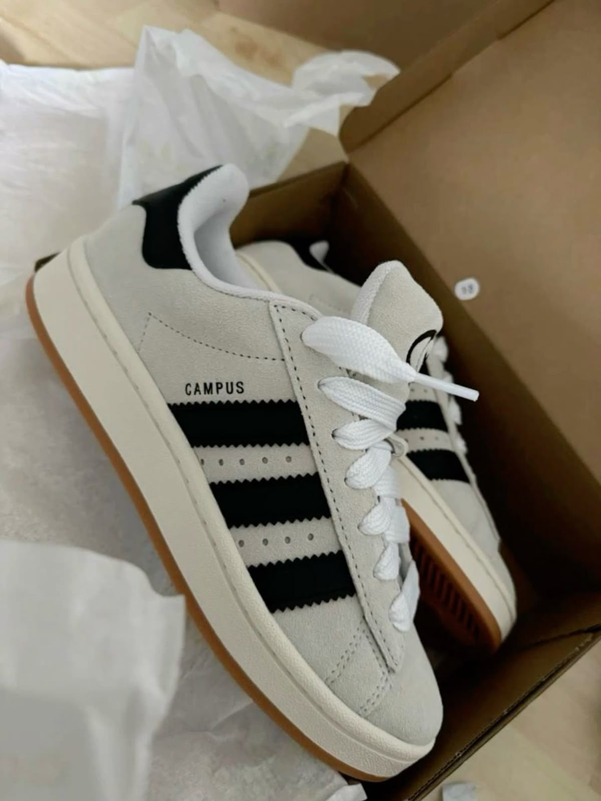 Adidas Campus 00s