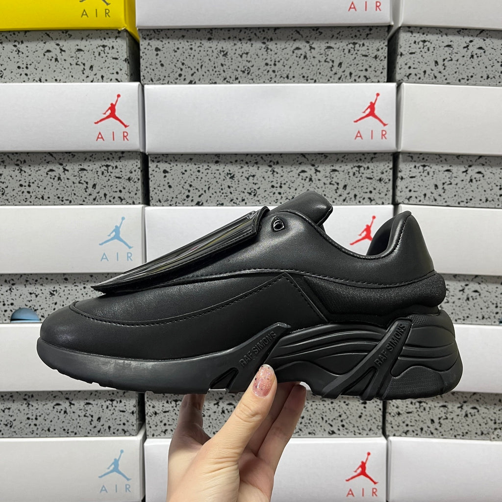 Sapatilhas RAF SIMONS