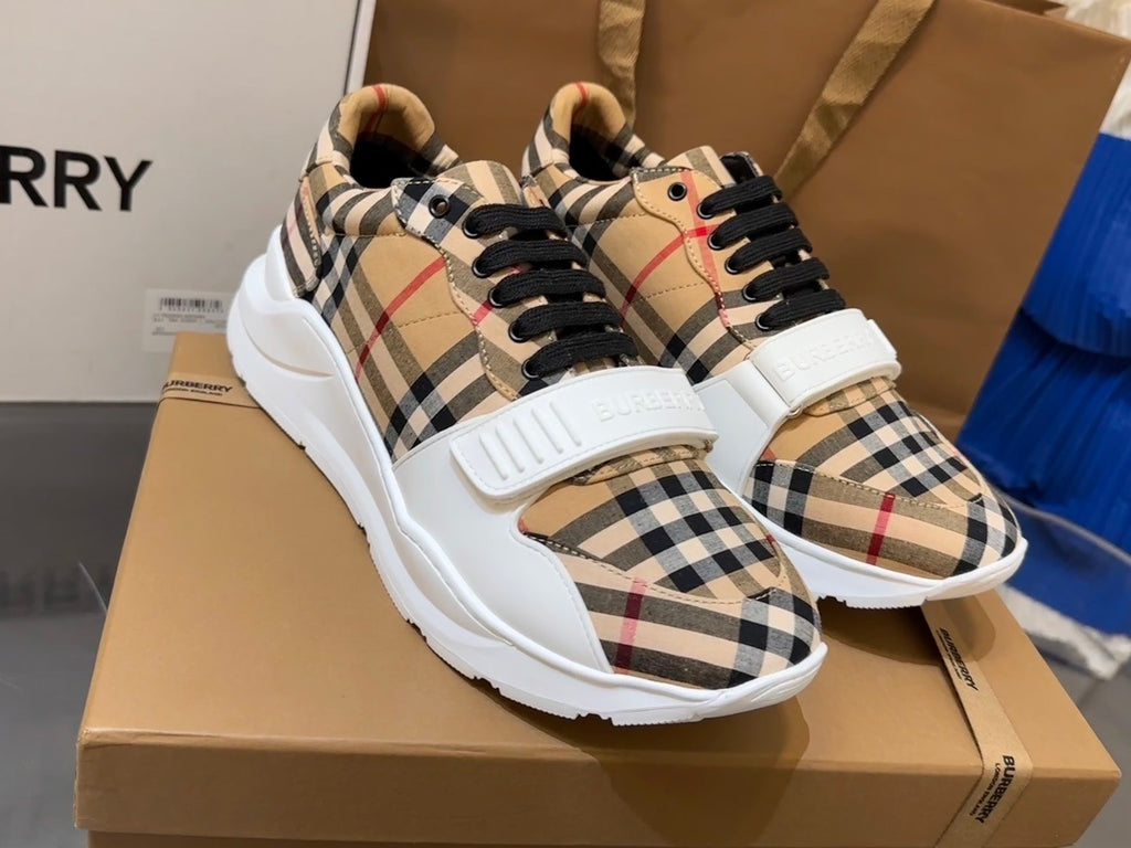 BURBERRY