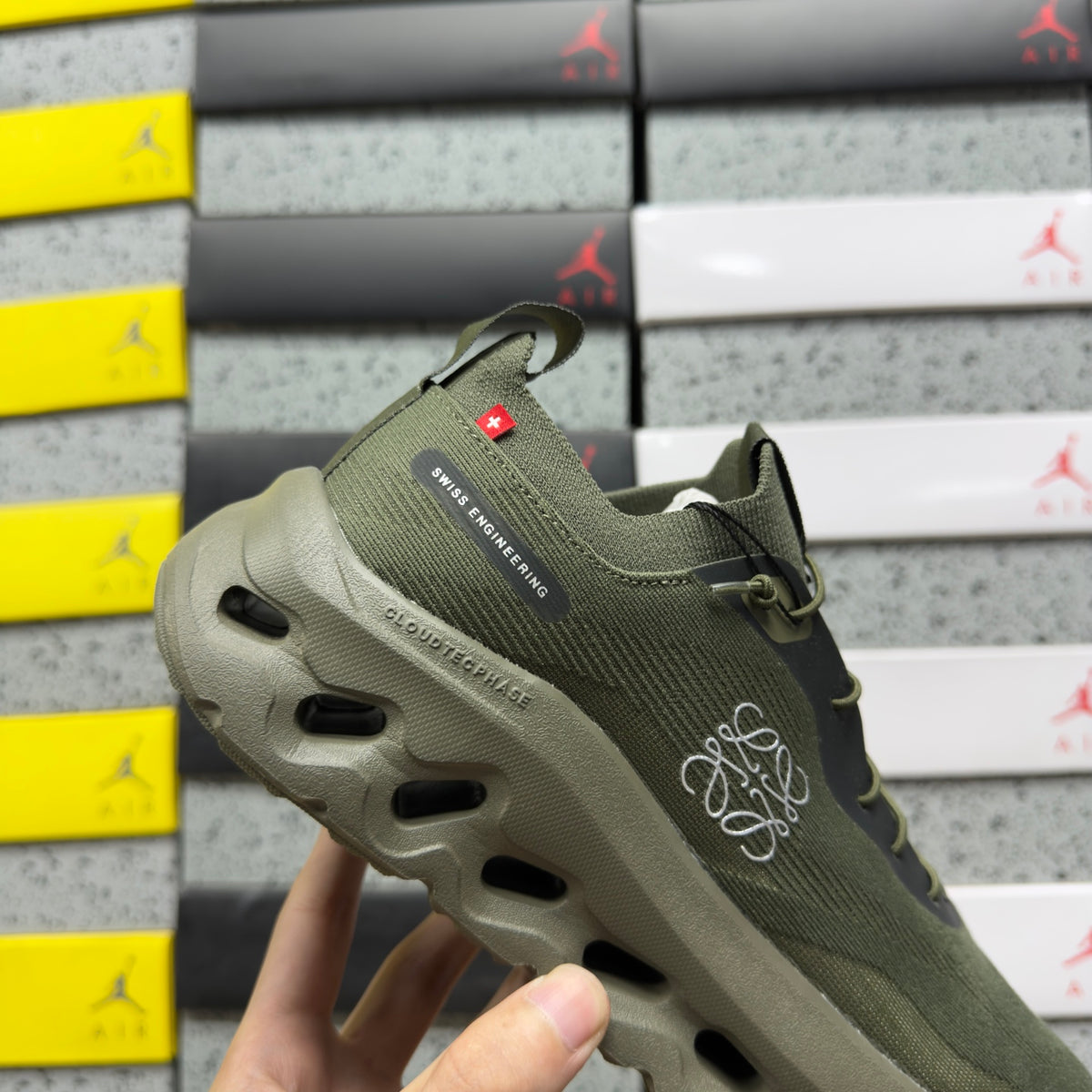 Sapatilhas LOEWE x On Cloudtilt – Army Green