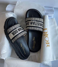 Chinelo DIOR