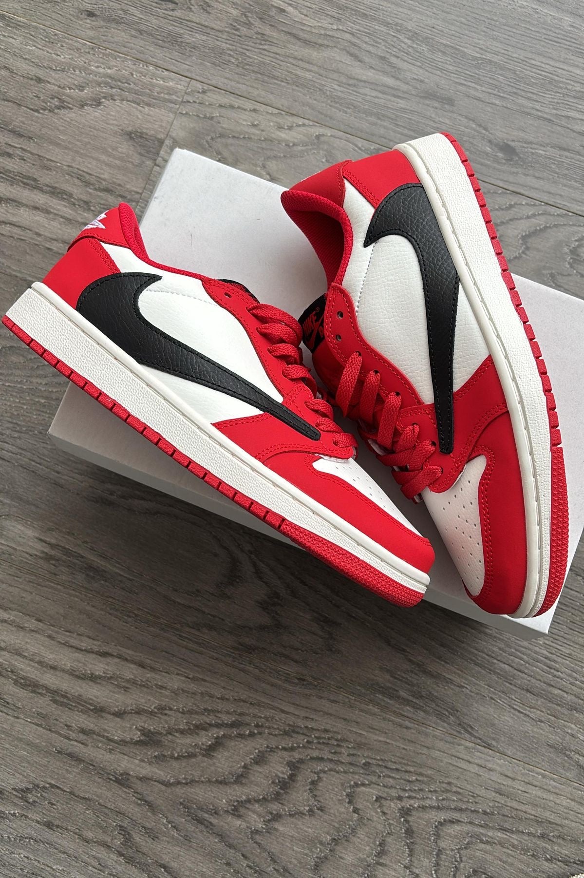 Jordan x TRAVIS SCOTT AIR JORDAN 1 LOW