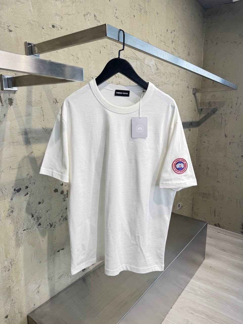T-Shirt CANADÁ GOOSE