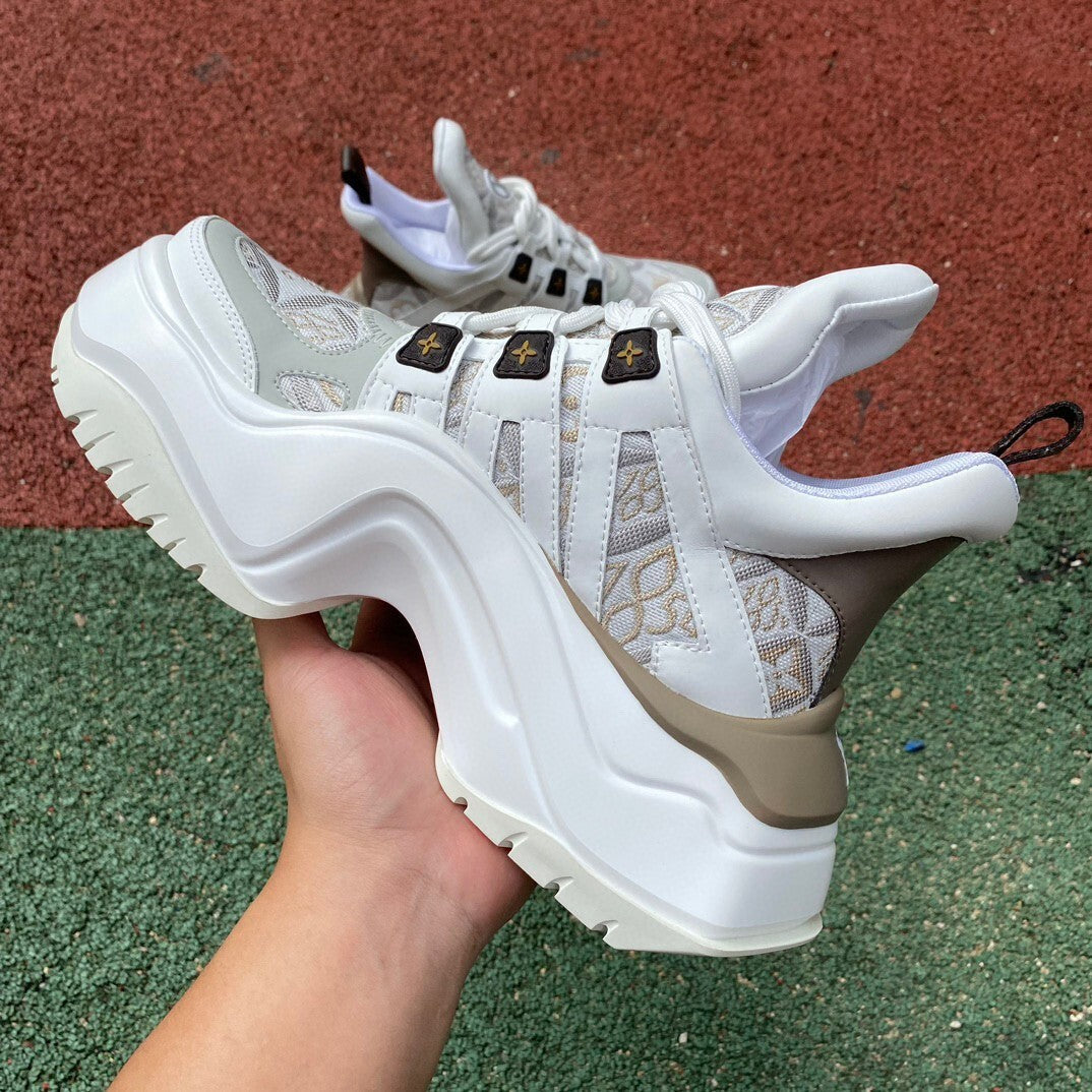 LV