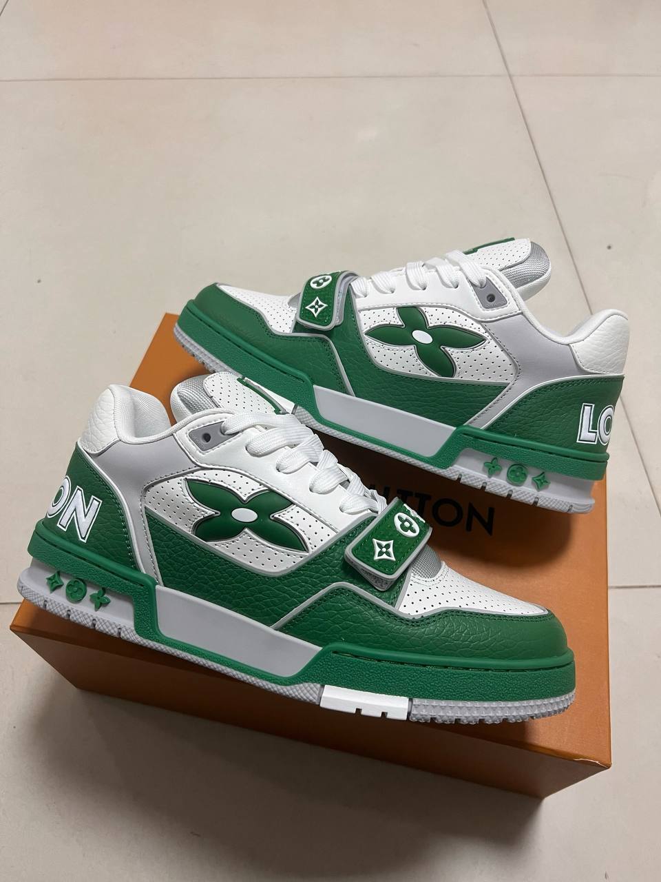 LV