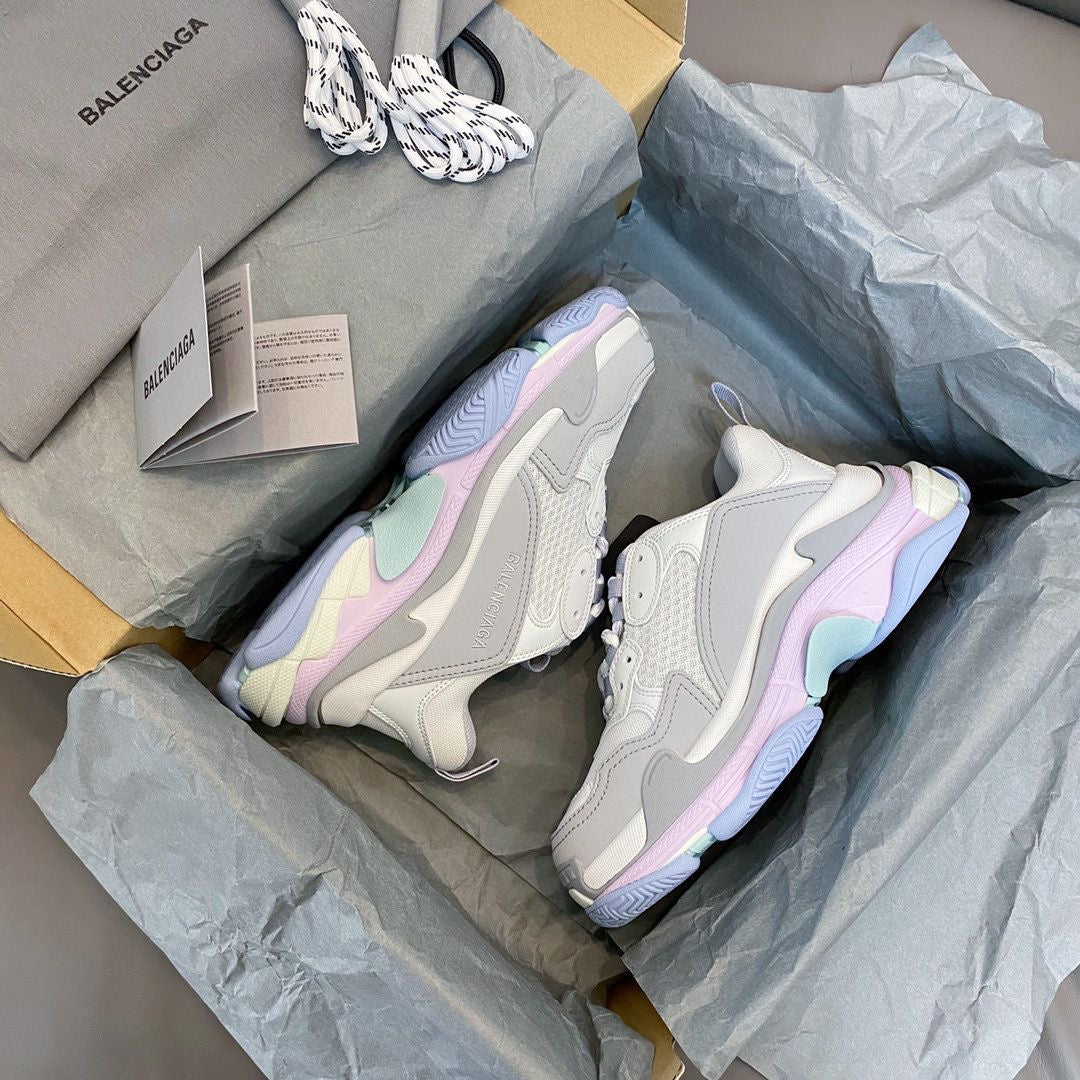 BALENCIAGA
