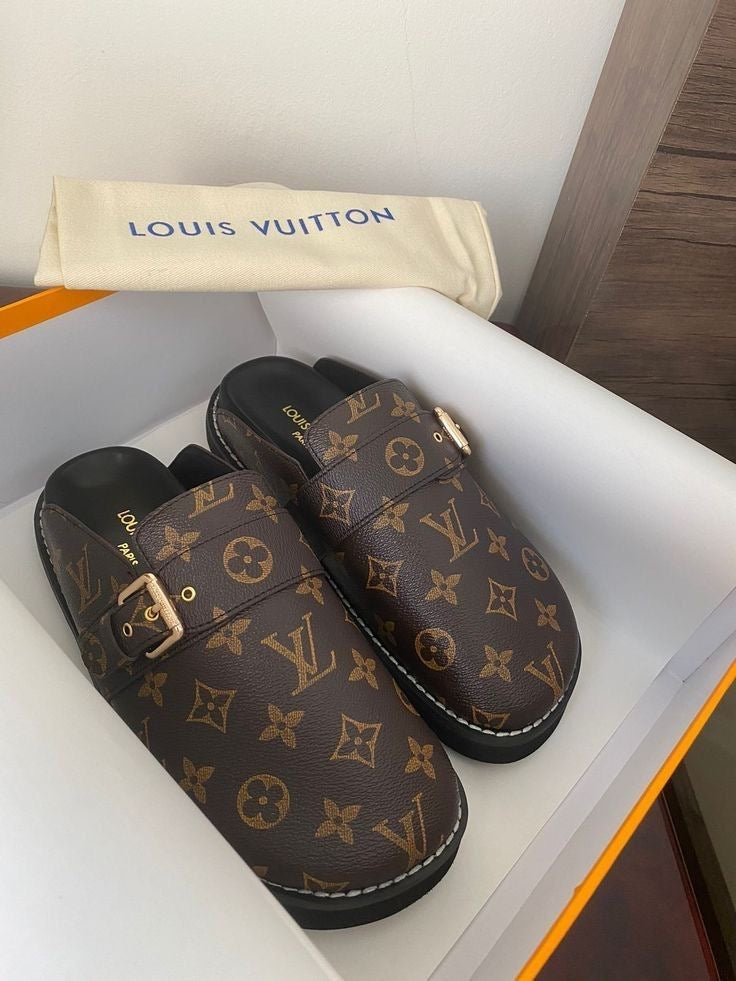 Chinelo LV