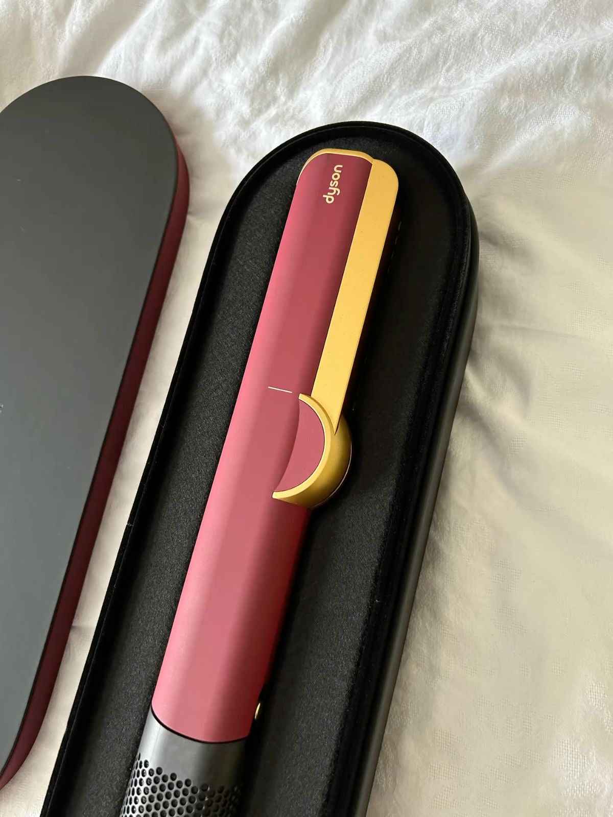 DYSON