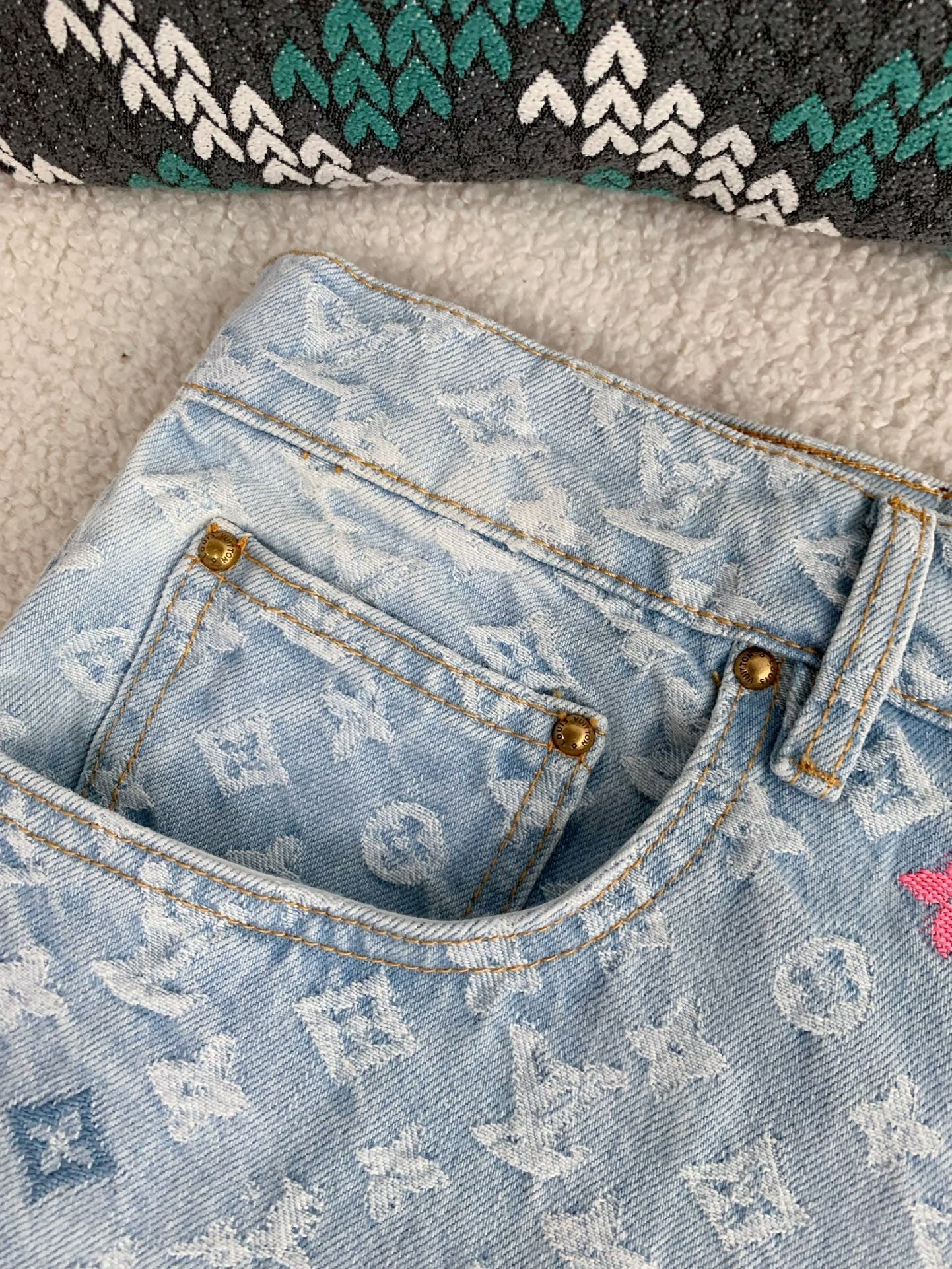 Conjunto LV