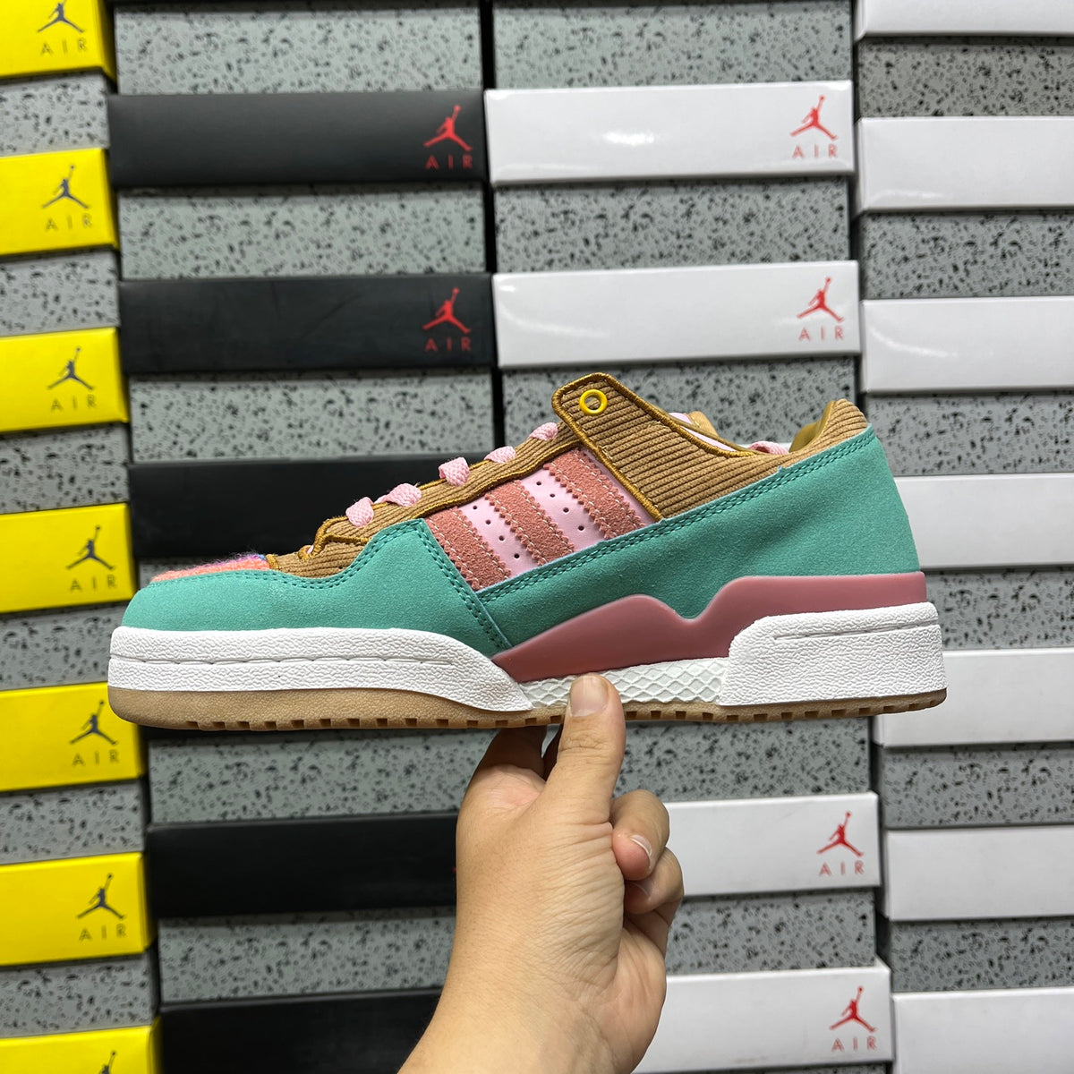 Sapatilhas Adidas x SIMPSONS
