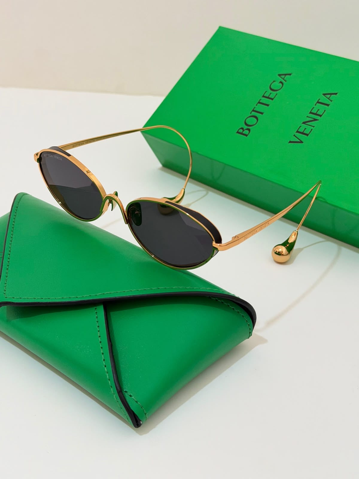 Óculos BOTTEGA VENETA