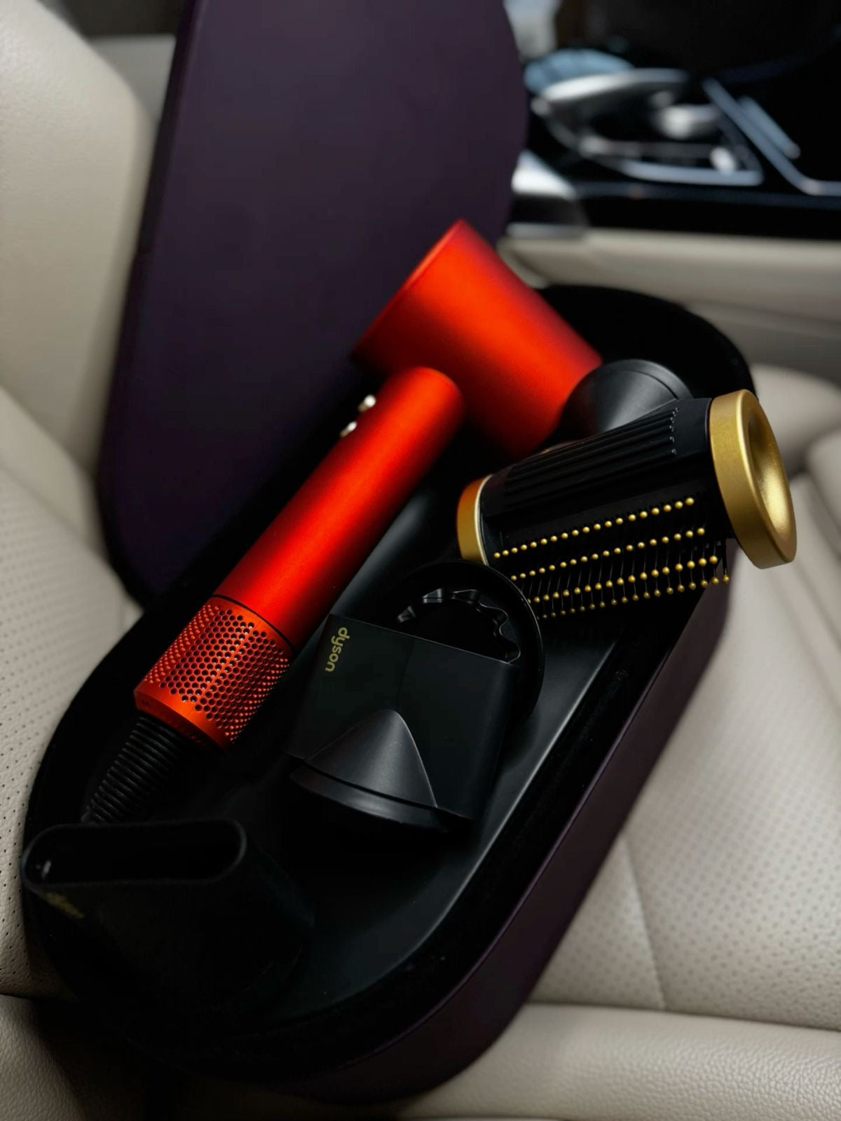 DYSON