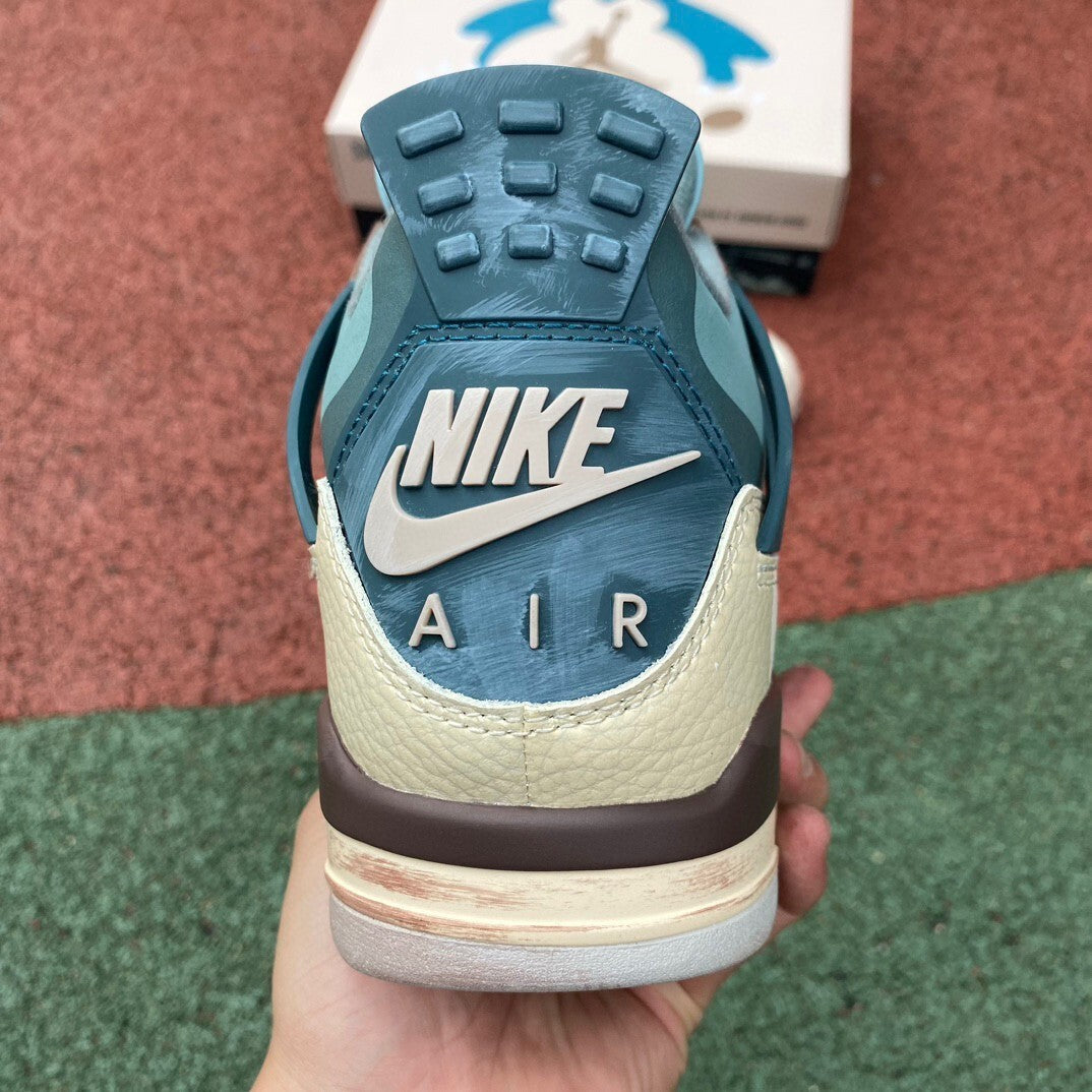 Jordan 4