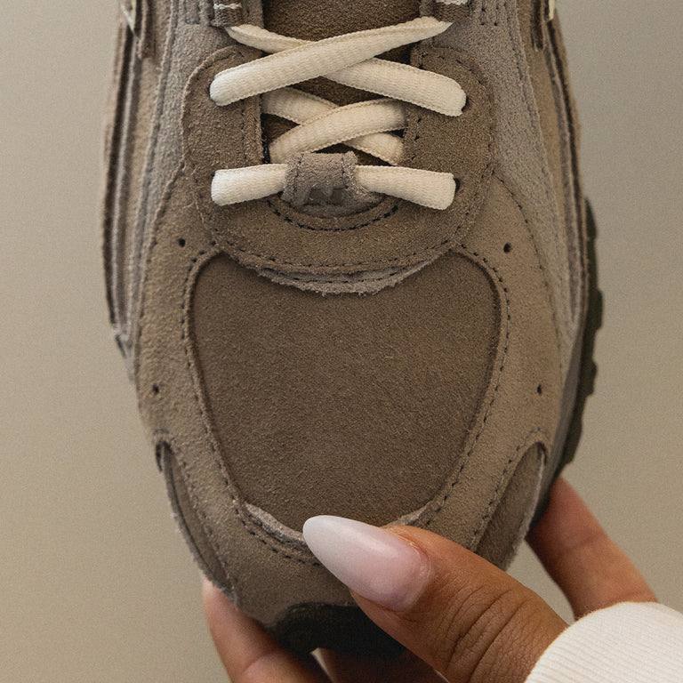 NB