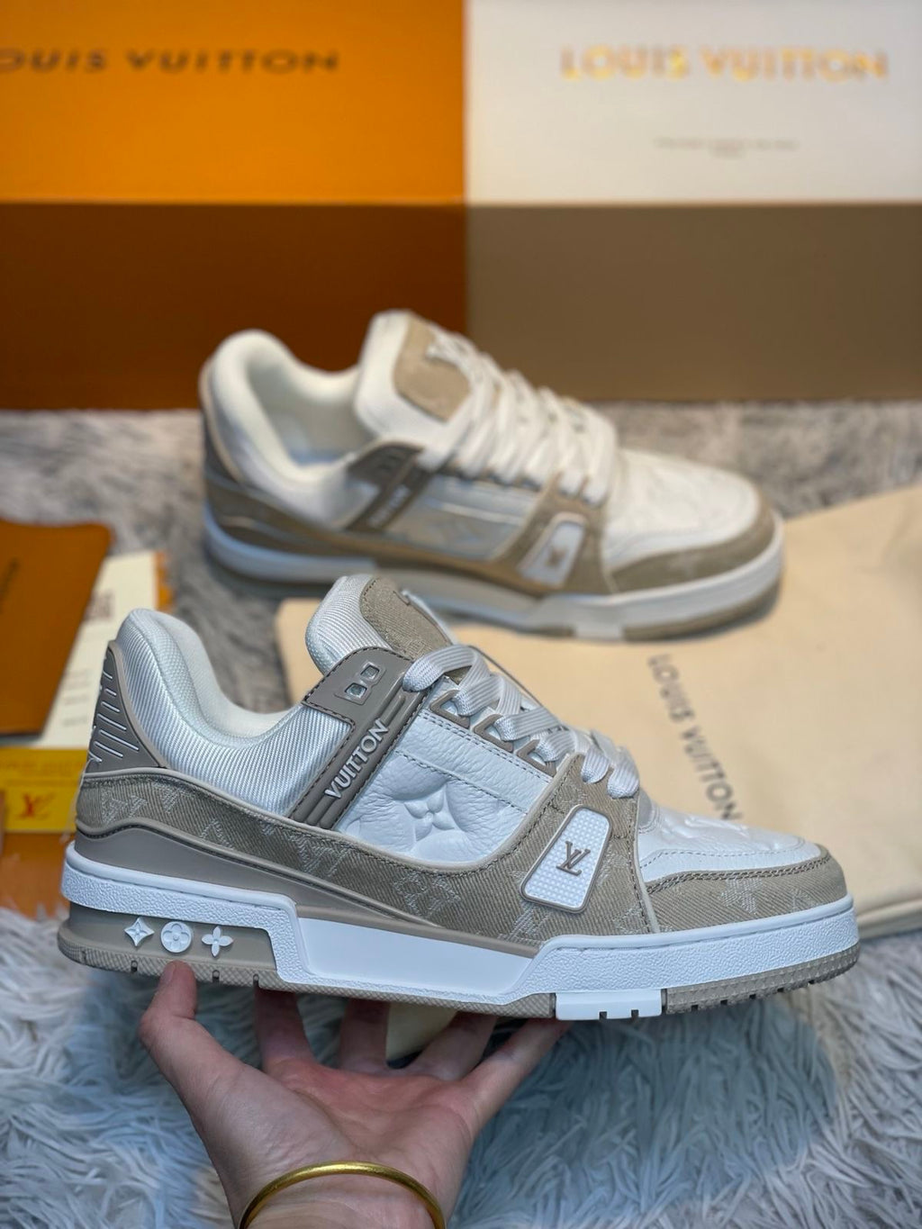 LV