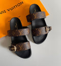 Chinelo LV