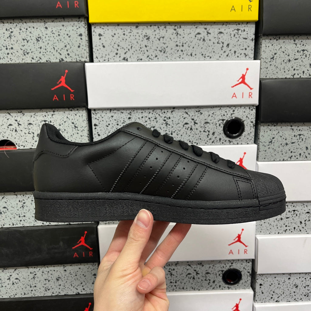 Adidas SuperStar