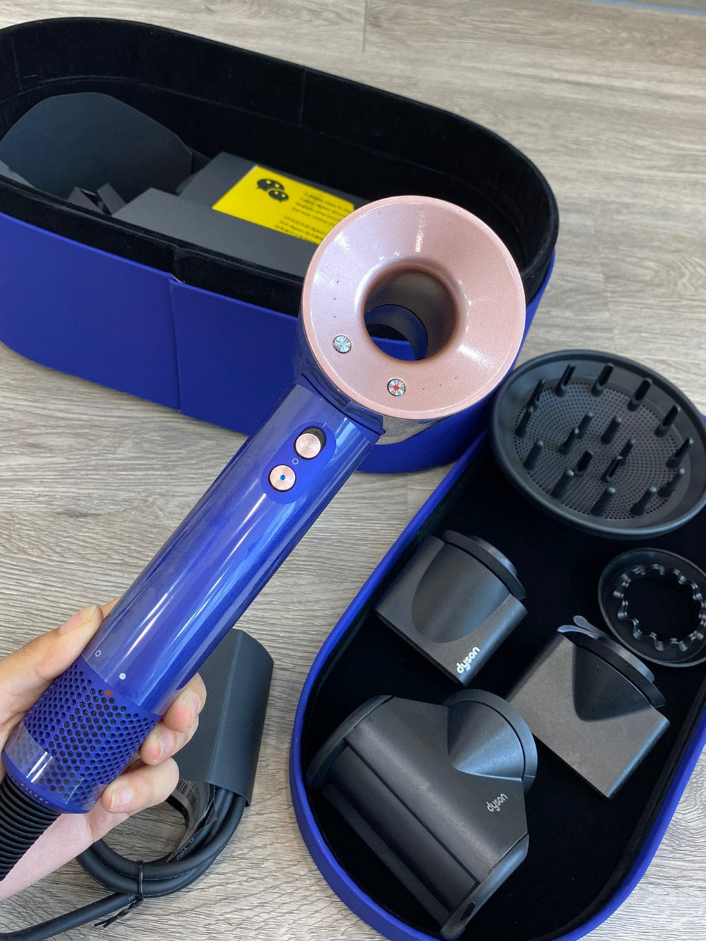 DYSON