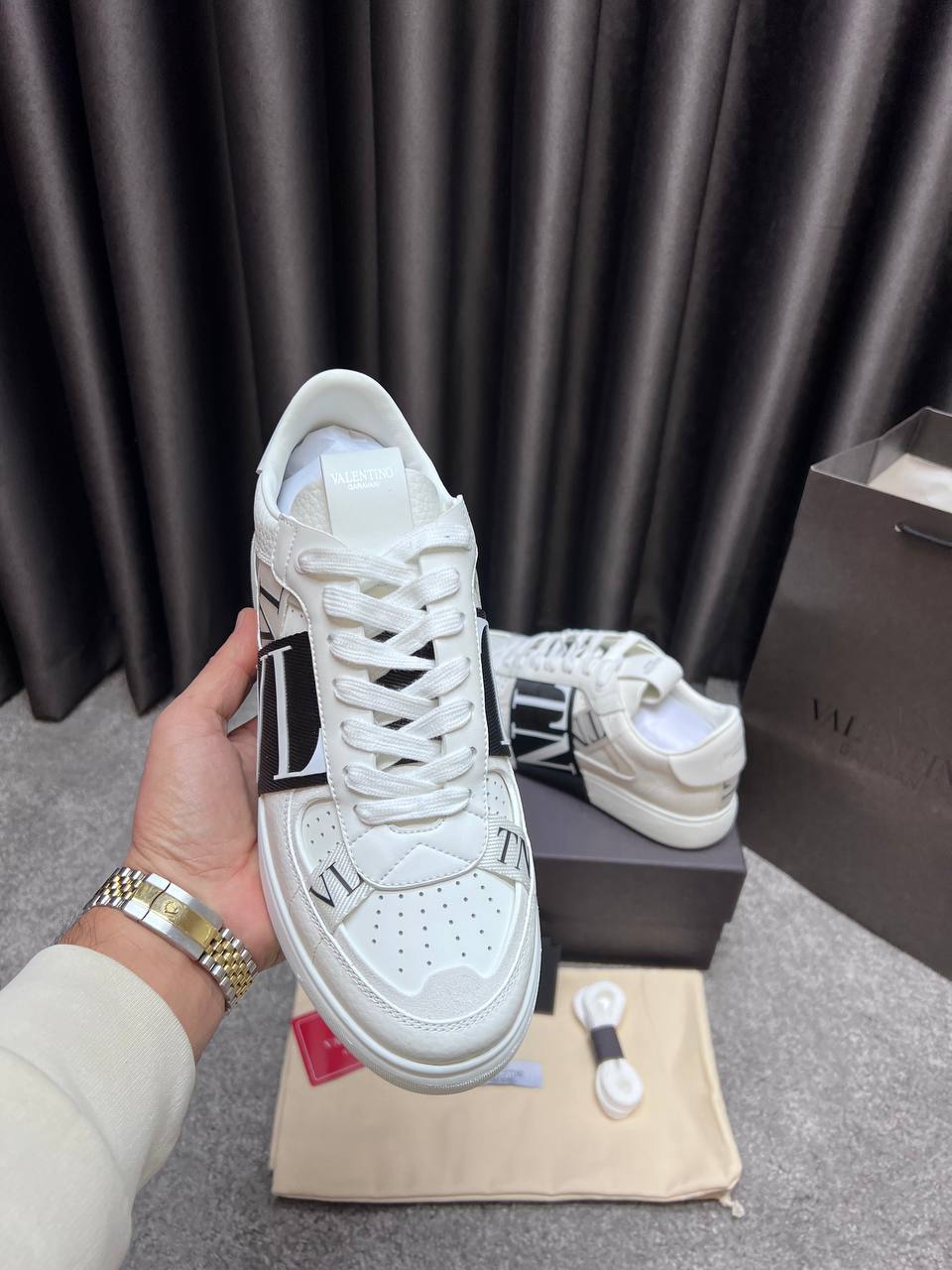 VALENTINO