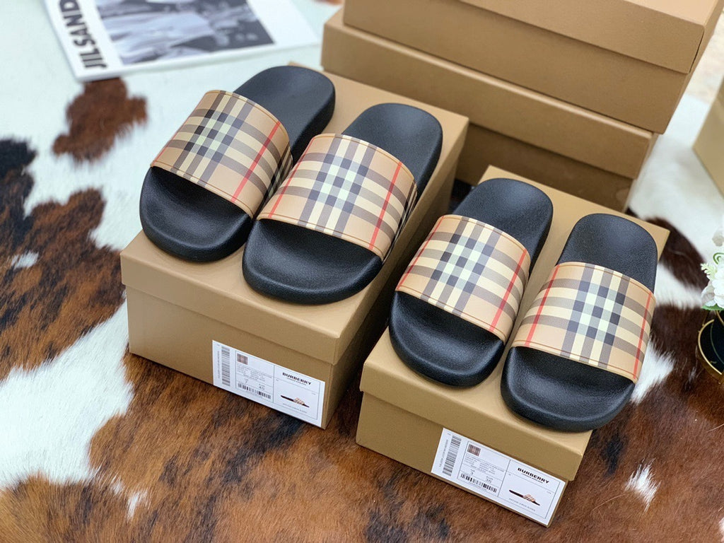 Chinelo BURBERRY