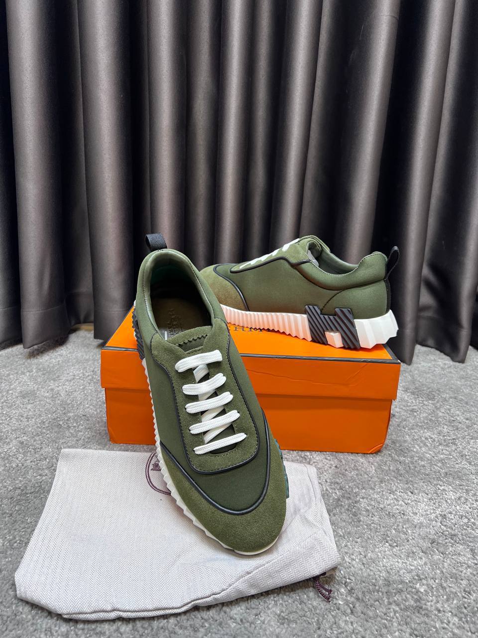 HERMÈS