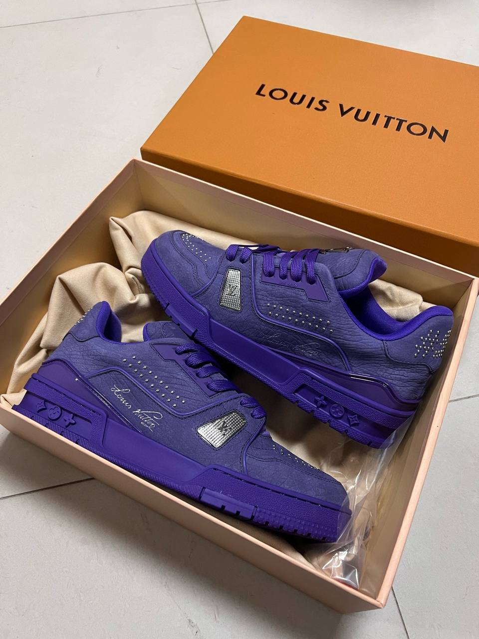 LV