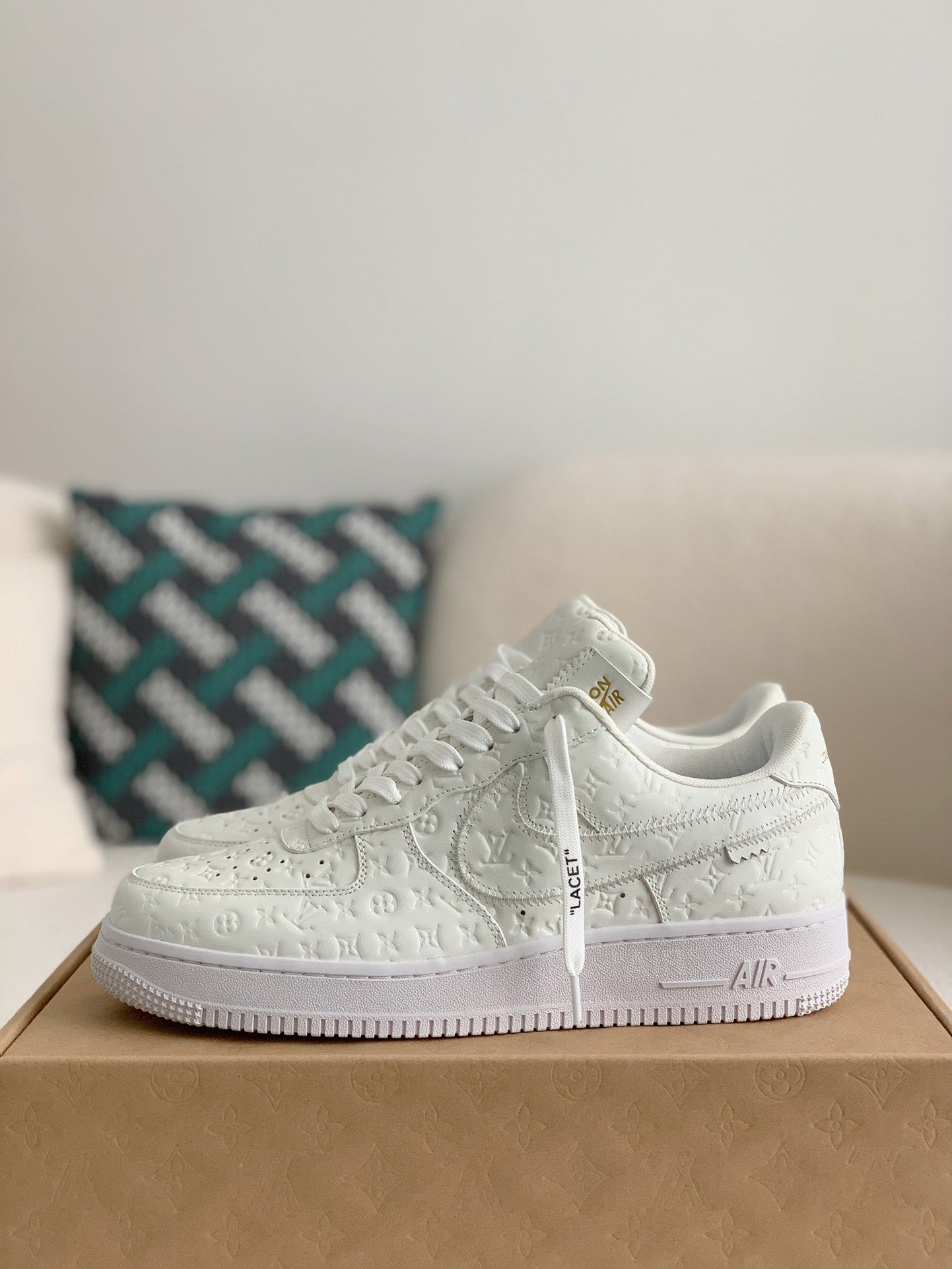 Af1 x LV