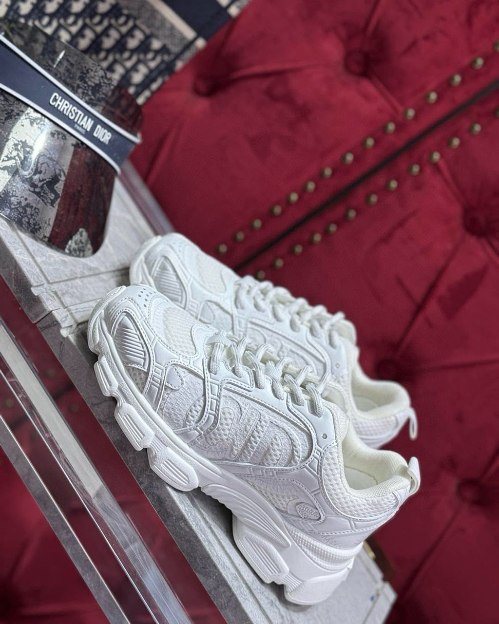 DIOR