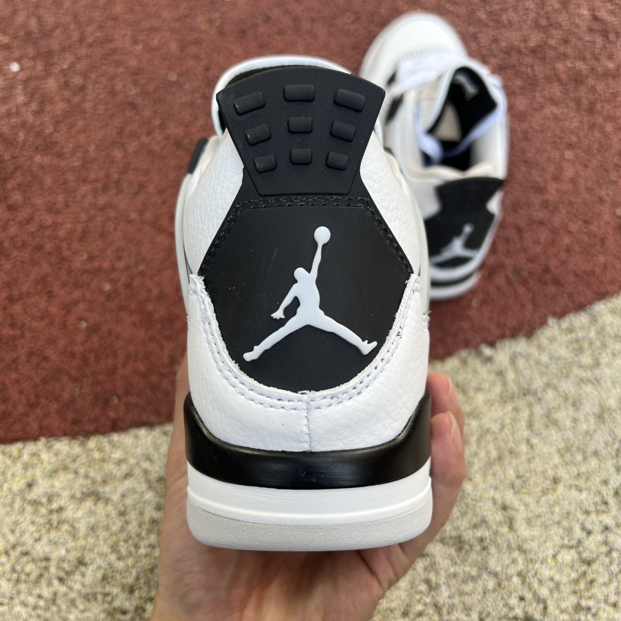 Jordan 4