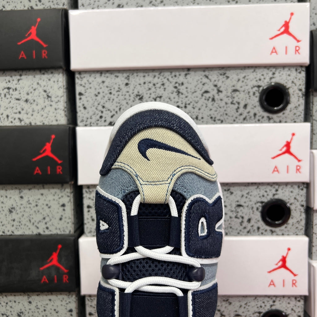 Sapatilhas Nike UPTEMPO