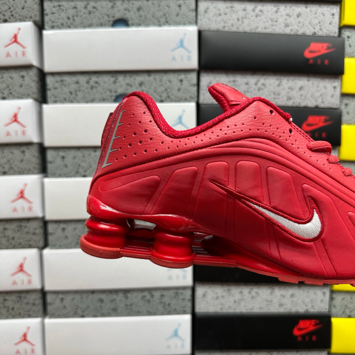 Nike Shox R4