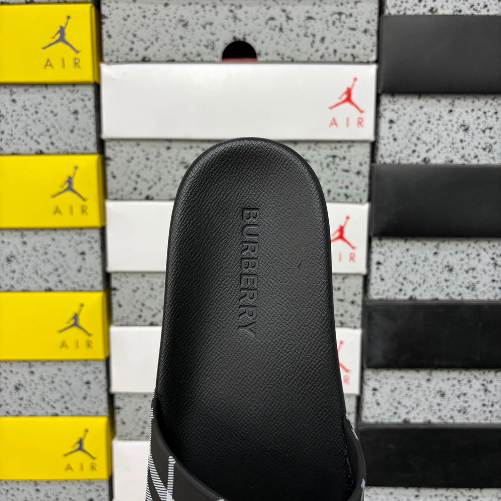 Chinelo BURBERRY