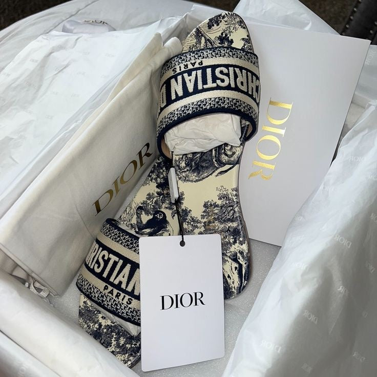 Chinelo DIOR