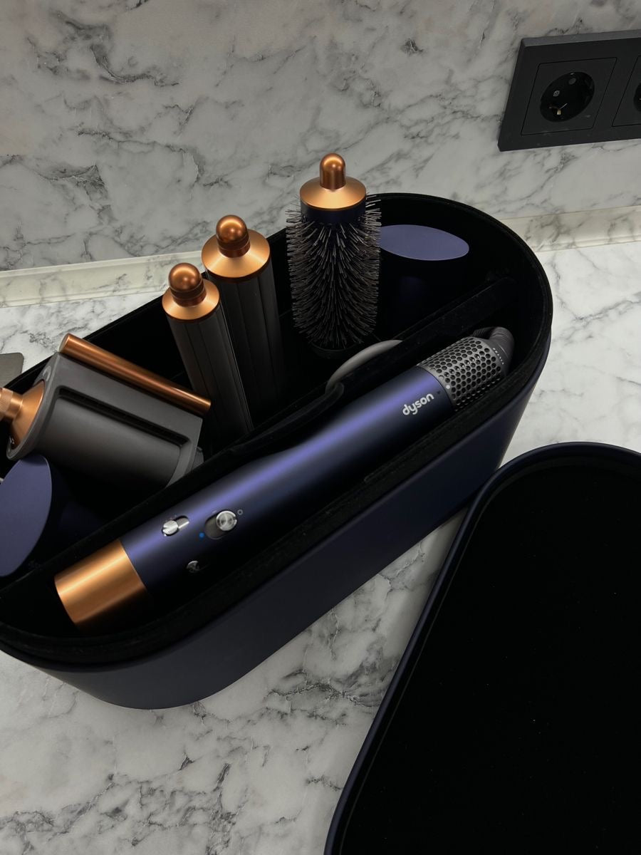 DYSON