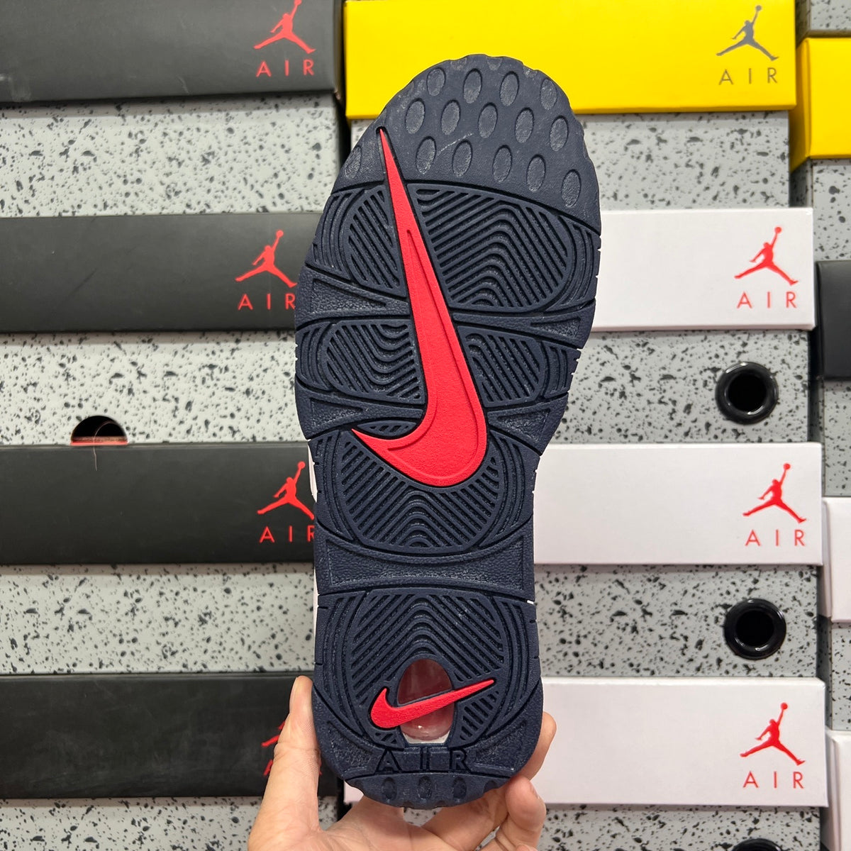 Sapatilhas Nike UPTEMPO