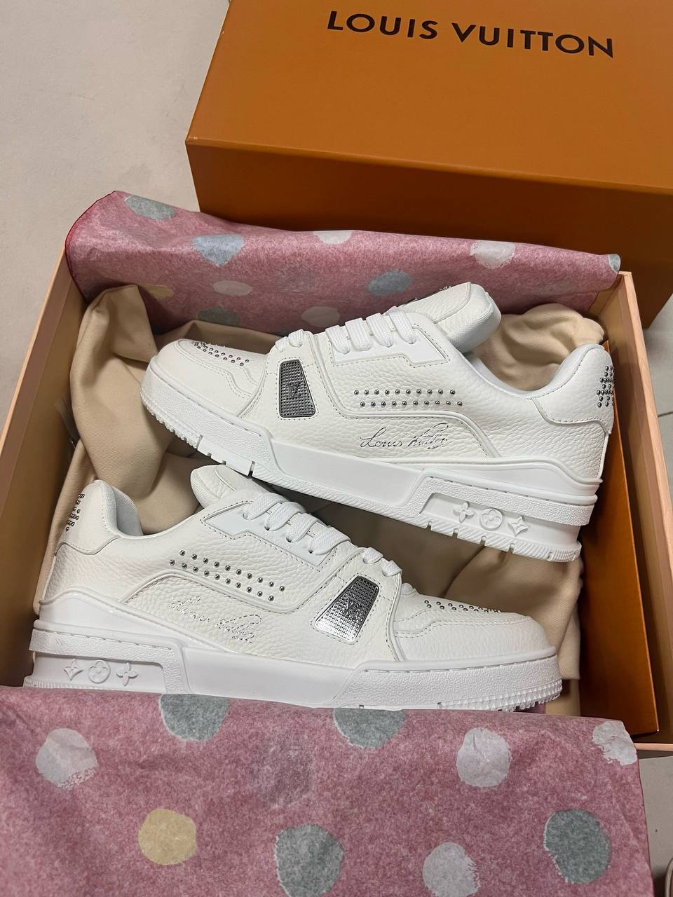 LV