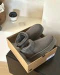 UGG