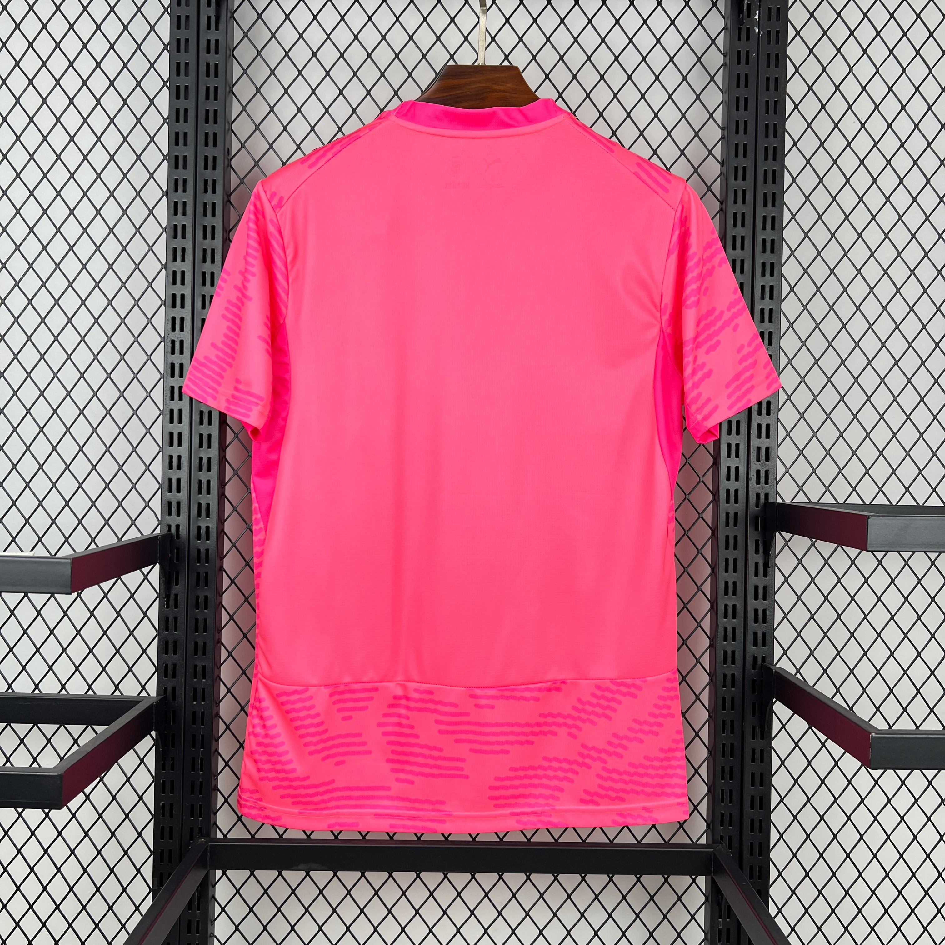 🇵🇹 Camisola Portugal Edição Especial Rosa Neon